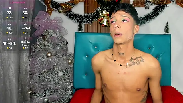 Snapshot of Max_Steell chatting on November 22, 2025, 3:49 am Max Steell online show from November 22, 2025, 3:49 am