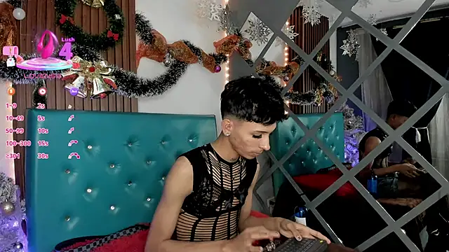 Snapshot of Max_Steell chatting on December 3, 2025, 4:57 am Max Steell online show from December 3, 2025, 4:57 am