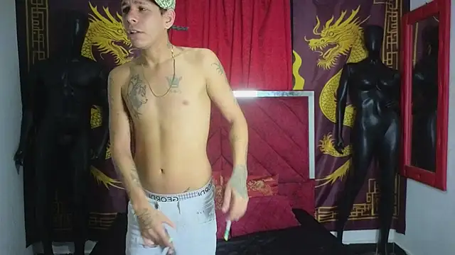 Snapshot of Scoundrel_Room chatting on November 25, 2025, 7:19 am Scoundrel Room online show from November 25, 2025, 7:19 am