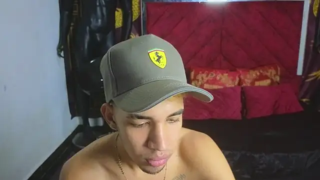 Snapshot of Scoundrel_Room chatting on November 5, 2025, 7:22 am Scoundrel Room online show from November 5, 2025, 7:22 am