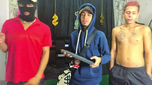 Snapshot of Scoundrel_Room chatting on November 28, 2025, 7:30 am Scoundrel Room online show from November 28, 2025, 7:30 am