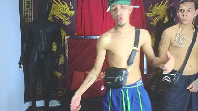 Snapshot of Scoundrel_Room chatting on November 7, 2025, 7:13 am Scoundrel Room online show from November 7, 2025, 7:13 am