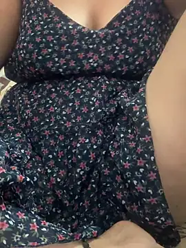 Snapshot of HOTSHINA-001 chatting on December 4, 2025, 12:37 pm HOTSHINA-001 online show from December 4, 2025, 12:37 pm