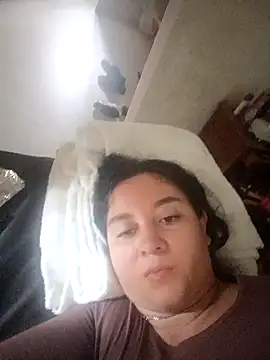 Camila-Valverde online show from March 5, 2026, 8:38 pm