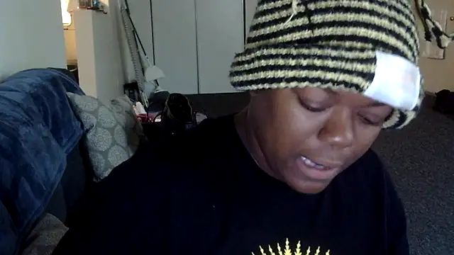 Snapshot of BIGBOOTIBAMBI chatting on July 30, 2026, 6:40 pm BIGBOOTIBAMBI online show from July 30, 2026, 6:40 pm