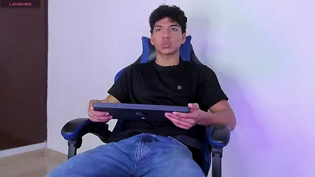 Maximiliano Khalil online show from March 22, 2026, 7:59 pm