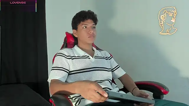 Maximiliano Khalil online show from March 12, 2026, 7:29 pm