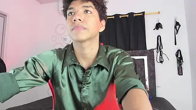 Maximiliano Khalil online show from November 27, 2025, 8:09 pm