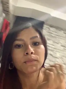 Snapshot of Kim_Luna1 chatting on November 27, 2025, 4:02 am Kim Luna1 online show from November 27, 2025, 4:02 am