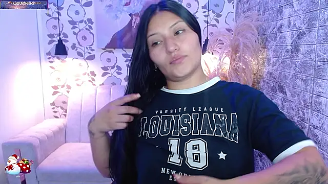 emmaa garciia online show from December 17, 2025, 3:55 am