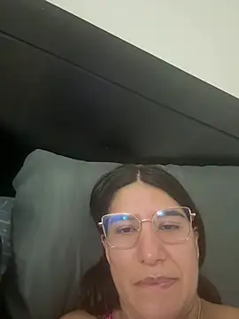 Snapshot of scarlethsb33 chatting on March 16, 2026, 2:19 am scarlethsb33 online show from March 16, 2026, 2:19 am