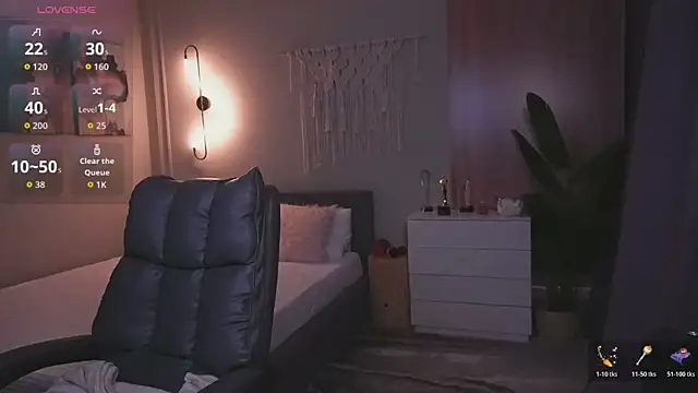 Snapshot of R_I_N_A chatting on November 29, 2025, 1:06 am R I N A online show from November 29, 2025, 1:06 am