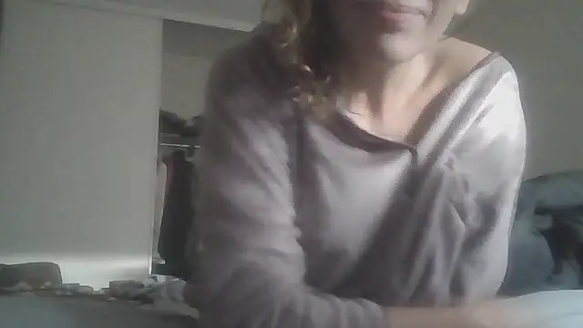 loveryvicky online show from November 10, 2025, 10:15 pm