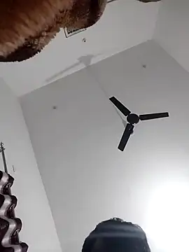 arshlv090 online show from November 3, 2025, 6:55 pm