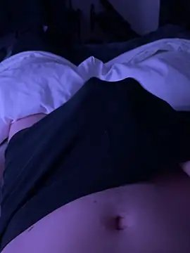 Snapshot of rb2357 chatting on December 16, 2025, 11:09 pm rb2357 online show from December 16, 2025, 11:09 pm