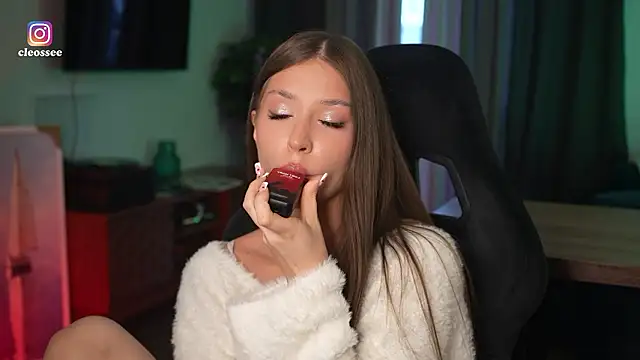 Snapshot of Cleose chatting on February 28, 2026, 11:10 am Cleose online show from February 28, 2026, 11:10 am