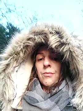 Snapshot of Anaiscpl2405 chatting on November 17, 2025, 3:27 pm Anaiscpl2405 online show from November 17, 2025, 3:27 pm