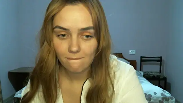 Anna  toth18 online show from October 29, 2025, 12:15 pm