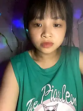 Snapshot of Tina-Marie chatting on November 13, 2025, 4:11 pm Tina-Marie online show from November 13, 2025, 4:11 pm