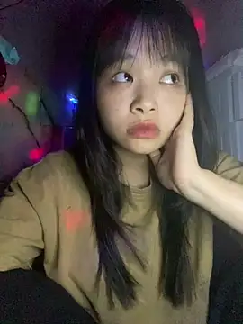 Snapshot of Tina-Marie chatting on November 2, 2025, 4:34 pm Tina-Marie online show from November 2, 2025, 4:34 pm