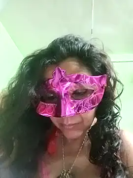 Snapshot of LOVE__RANI chatting on November 23, 2025, 2:21 am LOVE RANI online show from November 23, 2025, 2:21 am