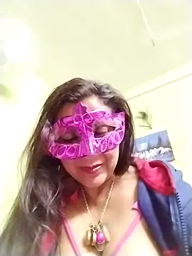 Snapshot of LOVE__RANI chatting on November 20, 2025, 6:36 am LOVE RANI online show from November 20, 2025, 6:36 am