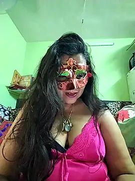 Snapshot of LOVE__RANI chatting on November 27, 2025, 5:41 am LOVE RANI online show from November 27, 2025, 5:41 am