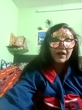 Snapshot of LOVE__RANI chatting on December 3, 2025, 6:18 pm LOVE RANI online show from December 3, 2025, 6:18 pm