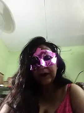 Snapshot of LOVE__RANI chatting on July 8, 2026, 3:34 pm LOVE RANI online show from July 8, 2026, 3:34 pm