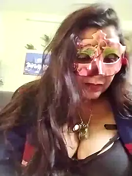 Snapshot of LOVE__RANI chatting on November 16, 2025, 6:56 pm LOVE RANI online show from November 16, 2025, 6:56 pm