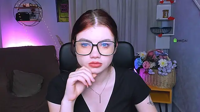 Snapshot of isabel_wave chatting on June 26, 2026, 7:31 pm isabel wave online show from June 26, 2026, 7:31 pm