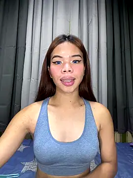 kierra fox online show from November 16, 2025, 8:52 am