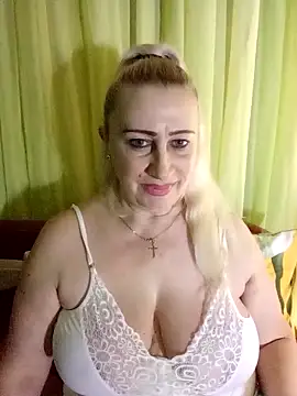 Esenia505 online show from February 1, 2026, 7:39 am