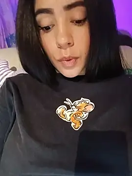 Sara-215 online show from April 28, 2026, 5:45 am