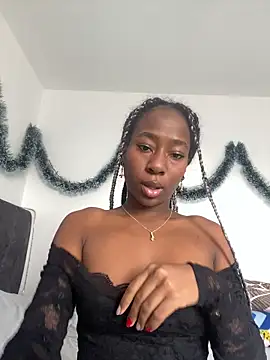 Snapshot of milarain chatting on December 20, 2025, 1:36 pm milarain online show from December 20, 2025, 1:36 pm