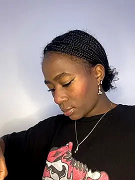 Snapshot of milarain chatting on November 24, 2025, 7:58 pm milarain online show from November 24, 2025, 7:58 pm