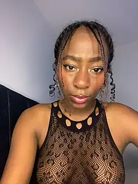 Snapshot of milarain chatting on November 21, 2025, 8:08 pm milarain online show from November 21, 2025, 8:08 pm