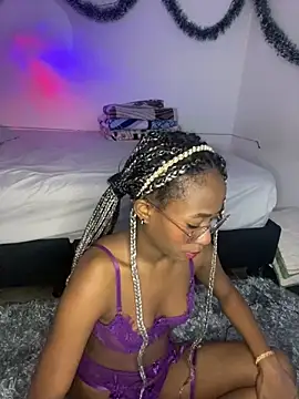 Snapshot of milarain chatting on December 18, 2025, 10:13 pm milarain online show from December 18, 2025, 10:13 pm