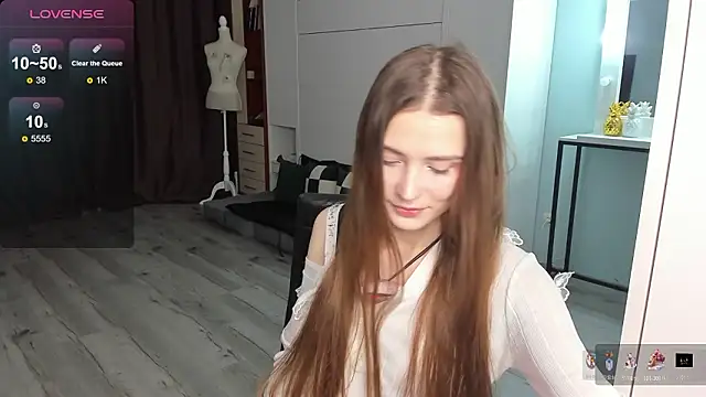 Hana Flo  online show from February 5, 2026, 2:02 pm