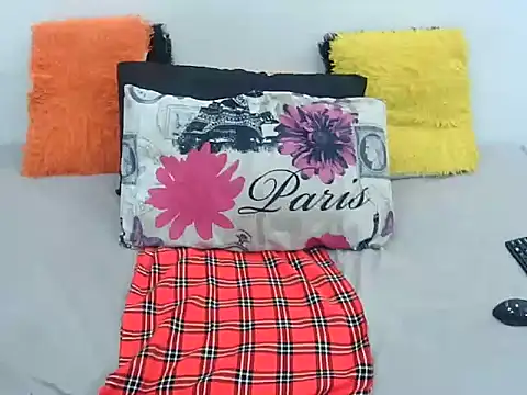 Snapshot of BubblegumBaddiexxxx chatting on November 3, 2025, 12:49 am BubblegumBaddiexxxx online show from November 3, 2025, 12:49 am