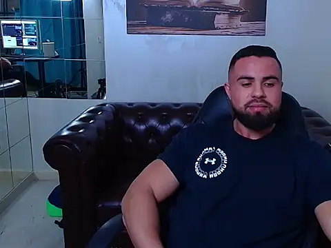 HayesWood online show from December 22, 2025, 5:51 am