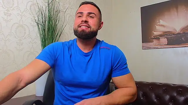 Snapshot of HayesWood chatting on December 1, 2025, 6:03 am HayesWood online show from December 1, 2025, 6:03 am