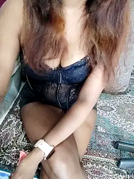 Snapshot of Smayra_model21 chatting on November 17, 2025, 10:41 am Smayra model21 online show from November 17, 2025, 10:41 am