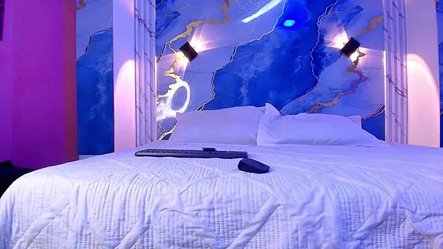 Girls from medellin online show from November 19, 2025, 3:06 am