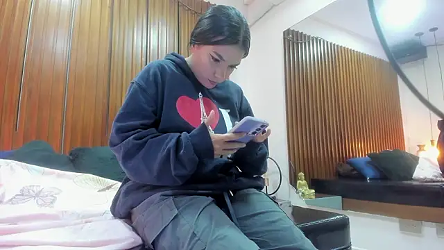 Arianaa Gray online show from February 1, 2026, 4:11 am