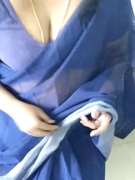 Snapshot of tamil_chitra12 chatting on November 4, 2025, 4:16 am tamil chitra12 online show from November 4, 2025, 4:16 am