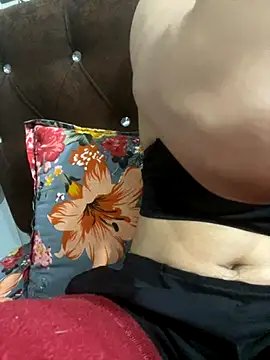 Snapshot of Heena_Sharma982 chatting on November 20, 2025, 8:04 am Heena Sharma982 online show from November 20, 2025, 8:04 am