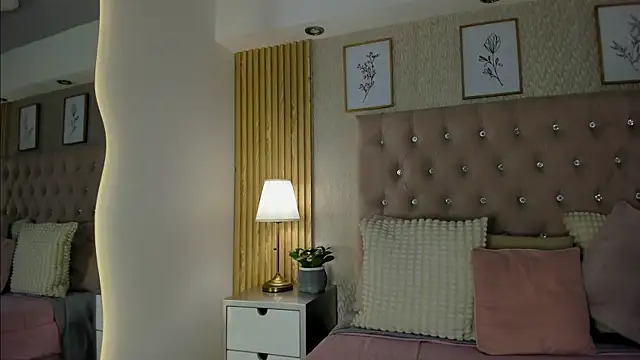 Snapshot of KamyGlam chatting on July 29, 2026, 2:05 pm KamyGlam online show from July 29, 2026, 2:05 pm