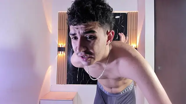 alejo gray online show from November 9, 2025, 4:27 am