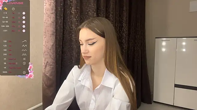 PrincessSuki online show from December 5, 2025, 8:17 pm